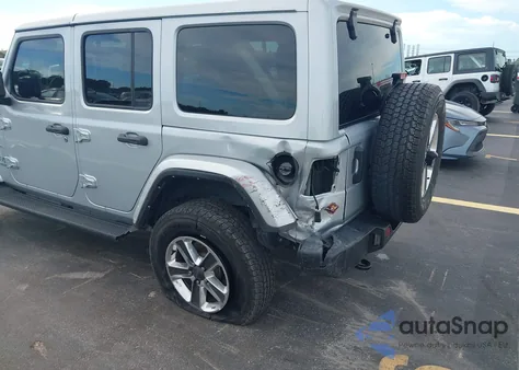 2022 Jeep Wrangler Unlimited Sahara 4X4 z USA, uszkodzony, nr VIN 1C4HJXEG8NW237757